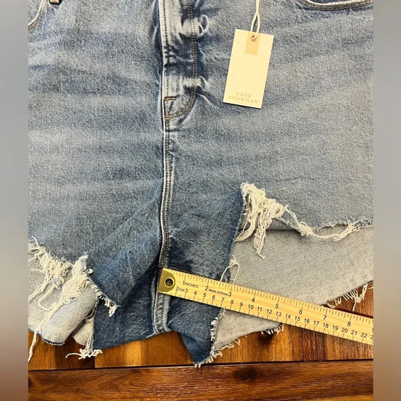 Good American Good ’90s Shorts size 18 denim - Picture 9 of 10